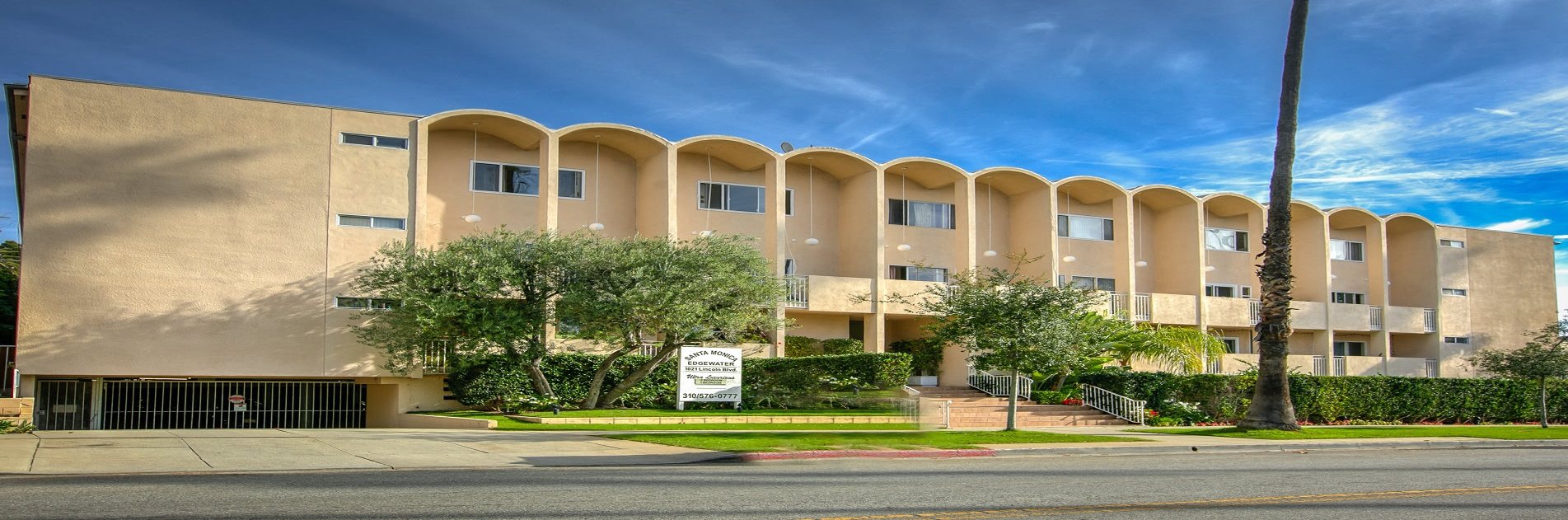 Apartment Building in Santa Monica